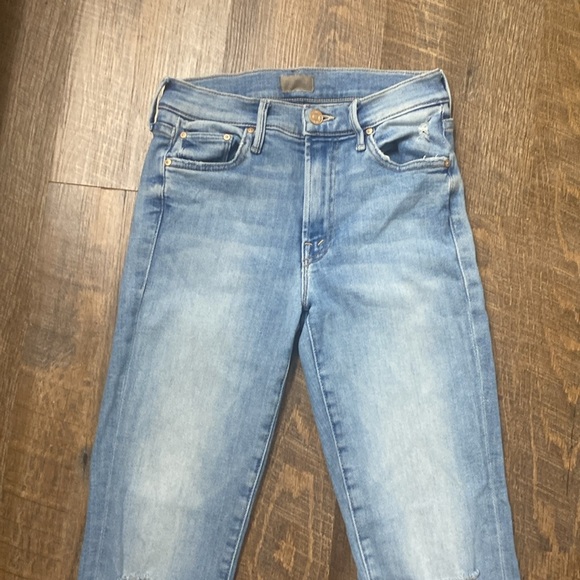 MOTHER THE OUTSIDER ANKLE CHEW IN POISONED PETALS HIGH WAISTED FLARE LEG LT WASH - Picture 6 of 12